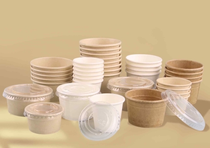 Paper salad bowls with PET lids